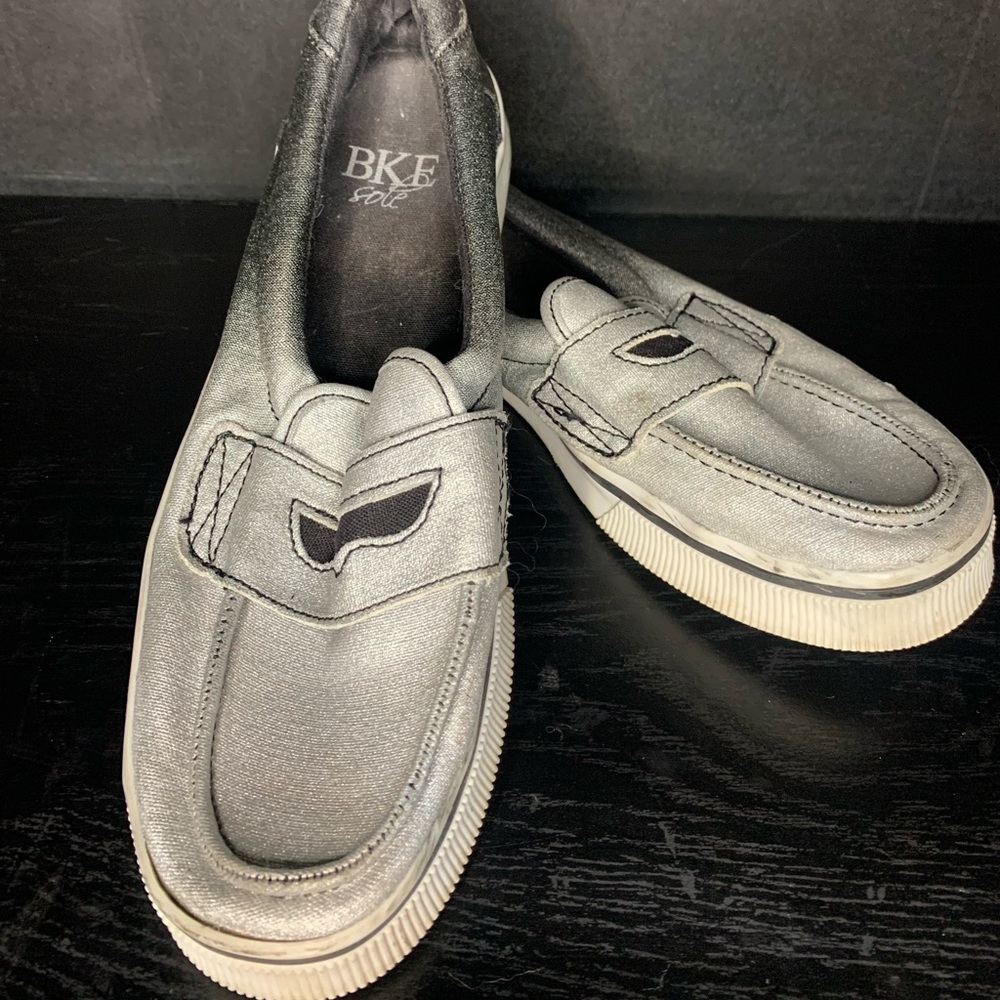 Womens shoes